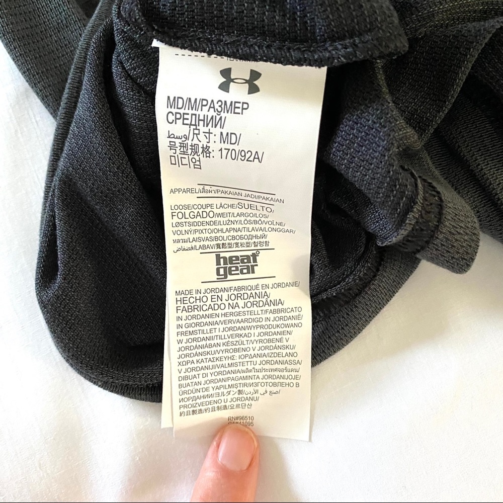 SOLD! 💚Under Armour Threadborne Long Sleeve Tee - Picture 7 of 8